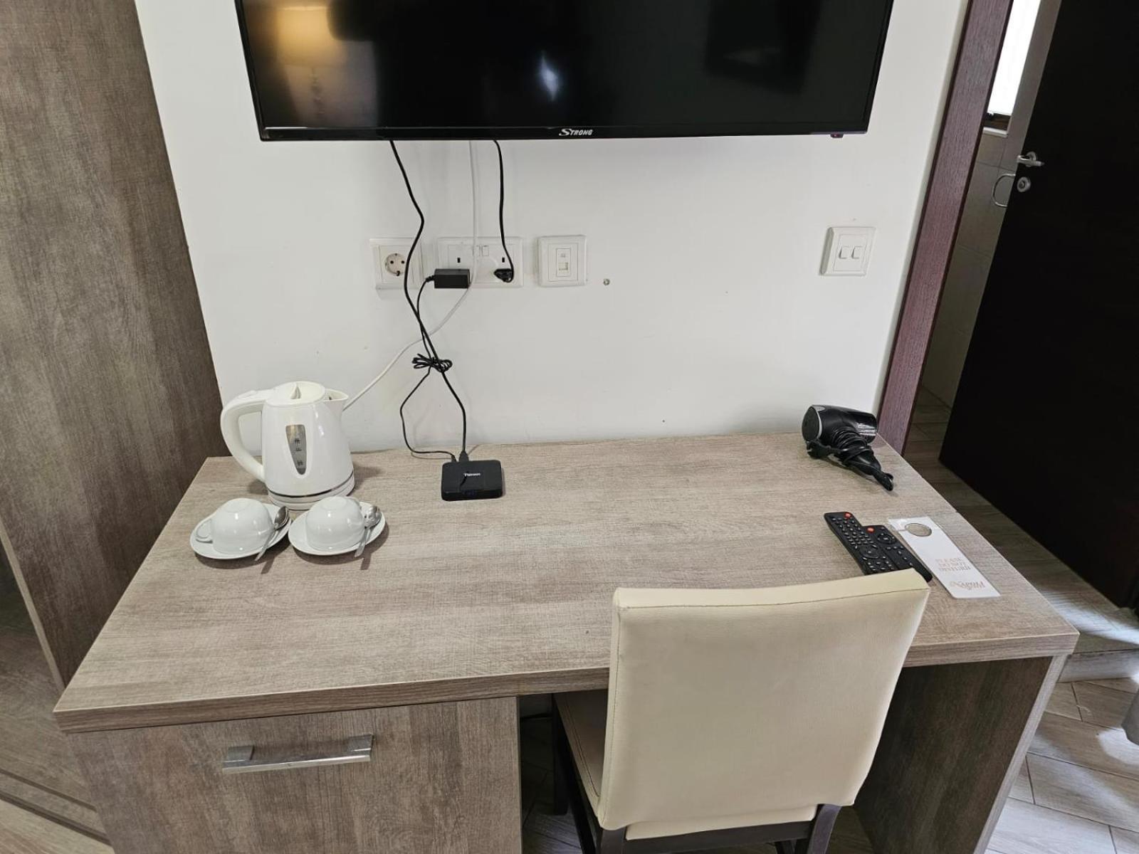 Napoli Suites Studios Aparthotel Saint Julian's Екстериор снимка