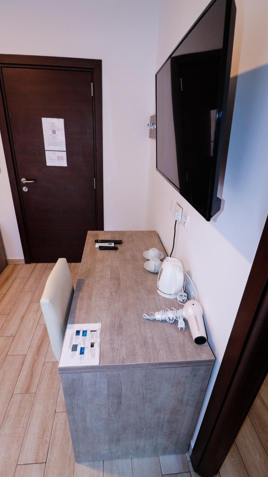 Napoli Suites Studios Aparthotel Saint Julian's Екстериор снимка