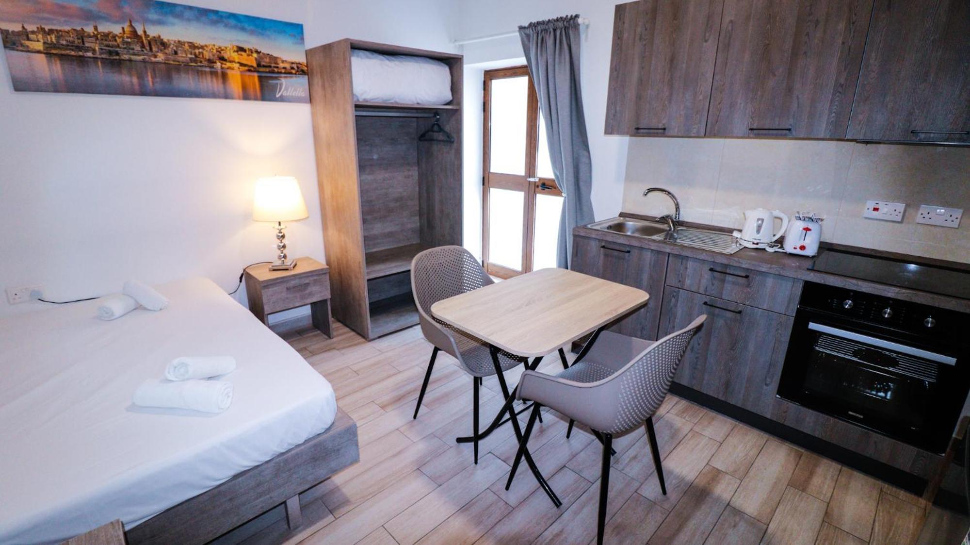 Napoli Suites Studios Aparthotel Saint Julian's Екстериор снимка