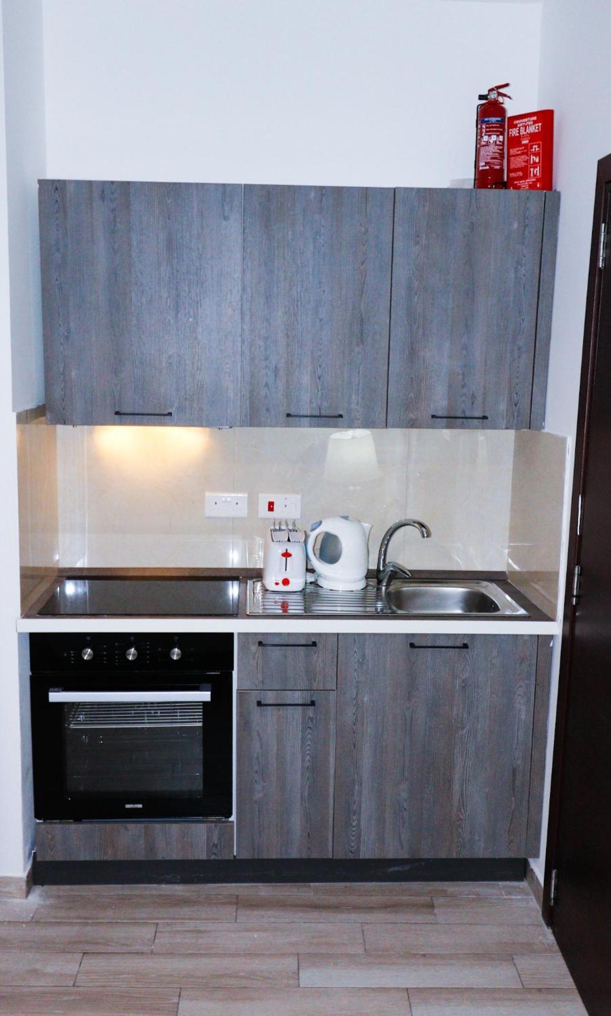 Napoli Suites Studios Aparthotel Saint Julian's Екстериор снимка