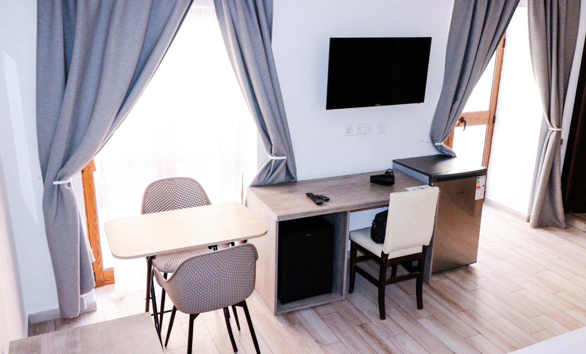 Napoli Suites Studios Aparthotel Saint Julian's Екстериор снимка