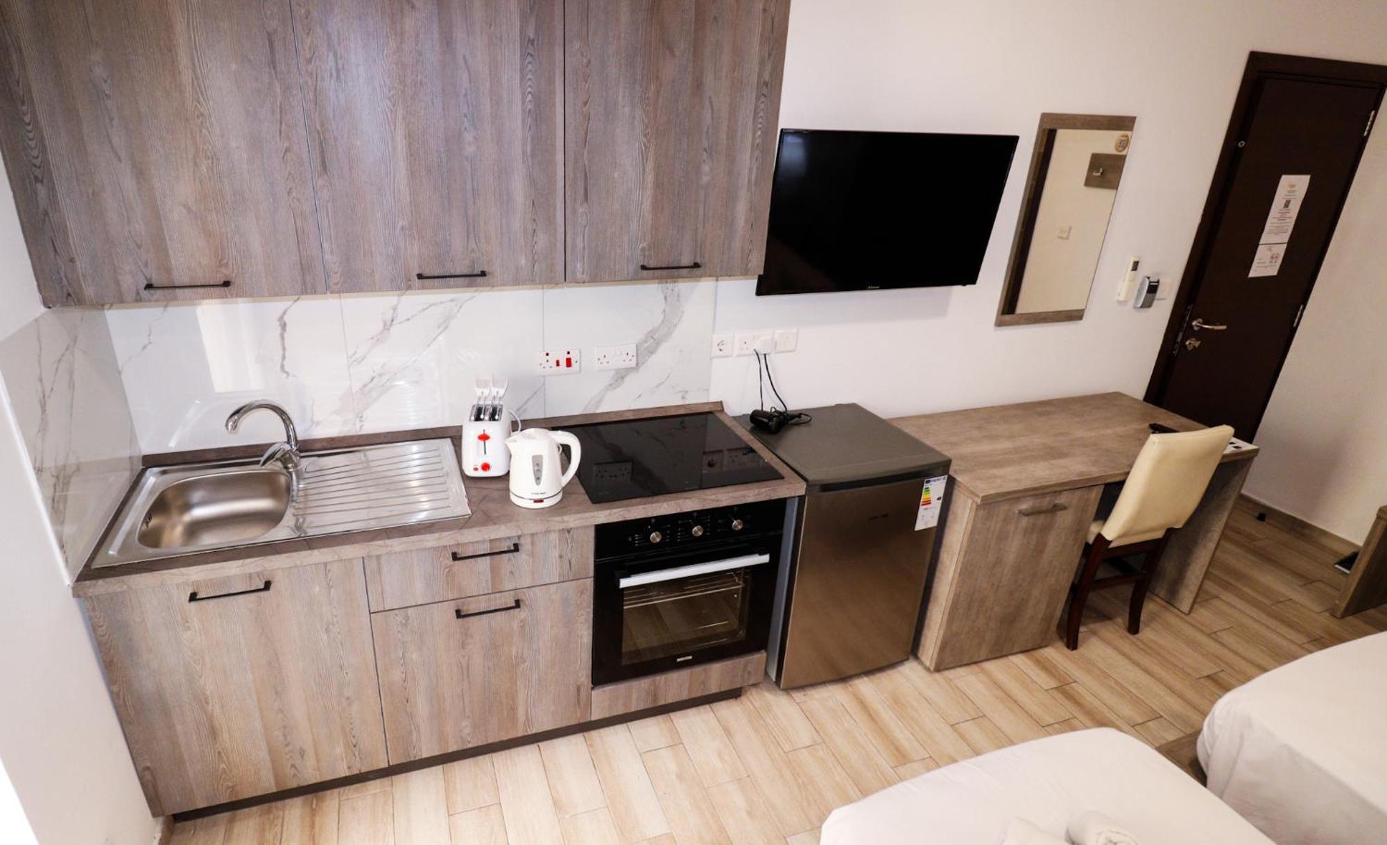 Napoli Suites Studios Aparthotel Saint Julian's Екстериор снимка